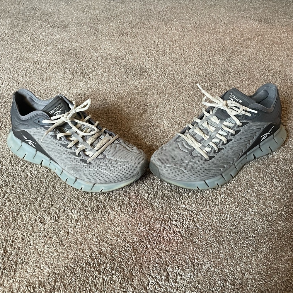 Reebok running shoes size 10.5